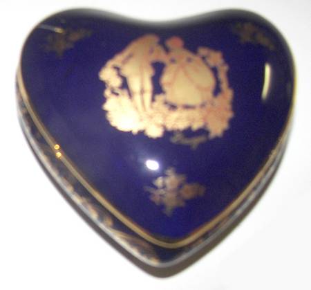 Limoges Miniature Figurines & Giftware Trinket Box-Heart/Blue - No Box