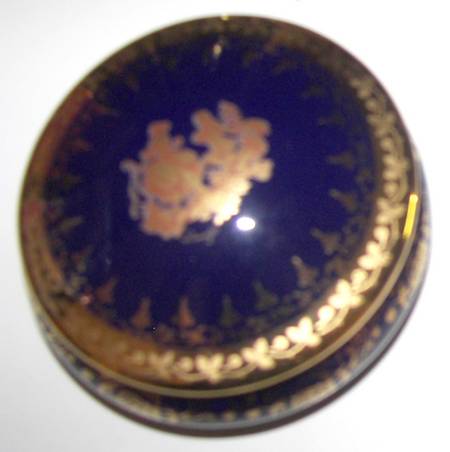Limoges Miniature Figurines & Giftware Trinket Box-Round/Blue - No Box