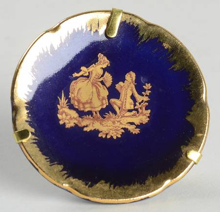 Limoges Miniature Figurines & Giftware Plate-Proposal - No Box