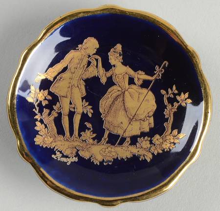 Limoges Miniature Figurines & Giftware Plate-Courting - No Box
