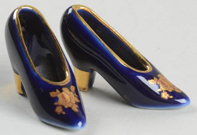 Limoges Miniature Figurines & Giftware Pair Of Shoes-Blue - No Box