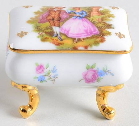 Limoges Miniature Figurines & Giftware Footed Square Box-Waltz - No Box