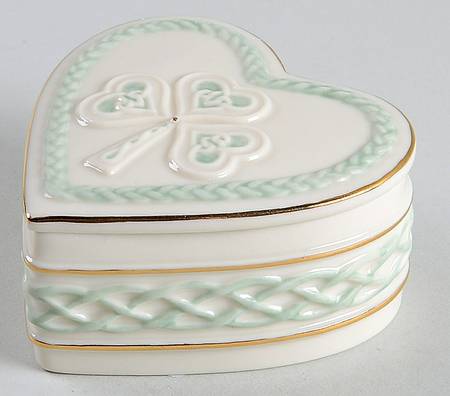 St Patricks Day Figures Irish Blessing Heart Box - With Box
