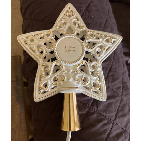 Holiday Traditions Collection Lighted Tree Topper - With Box