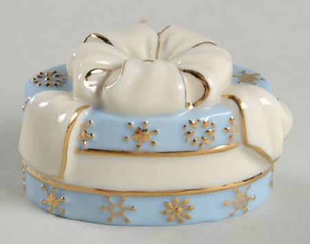 Holiday Traditions Collection Present-Oval Blue  - Boxed