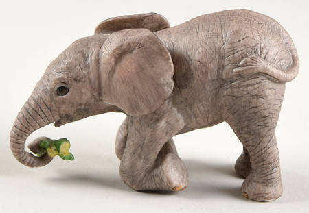 Baby Elephant Collection Kneeling - No Box