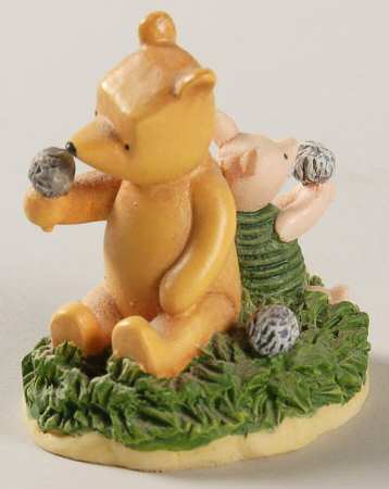 Winnie the Pooh Thimble Collection Pooh & Piglet With Dandelions - Boxed