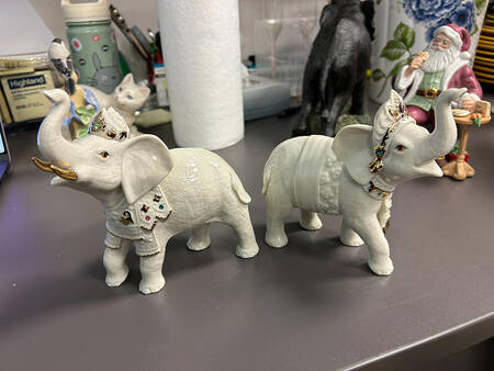 Royal Court Elephants Balinese Elephant Pair - Boxed