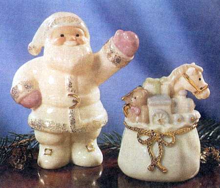 Santa's Surprise Salt & Pepper Santa's Surprise Salt & Pepper - Salt And Pepper Set