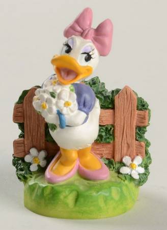 Disney Magic Thimble Collection Daisy Duck - Boxed