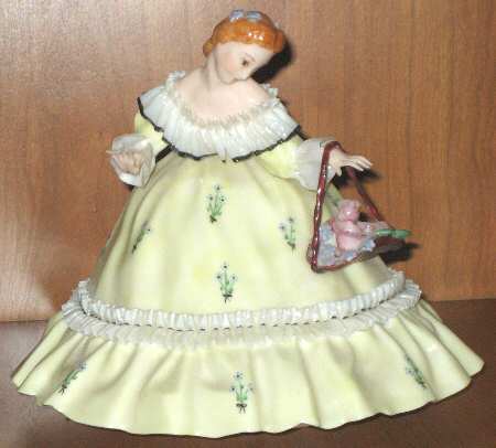 American Costume Series Mistress Mary-Yellow W/ Blue Daisy - No Box