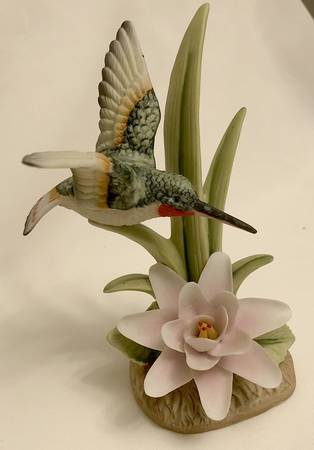 Nest Egg Hummingbird - Boxed