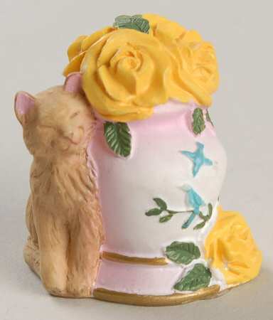 Victorian Parlor Kitten Thimbles Persian W/ Vase Of Flowers - Boxed