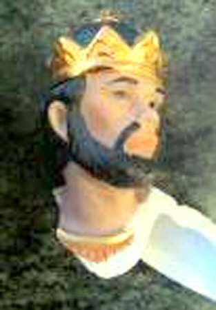 Nativity King Kneeling - Boxed