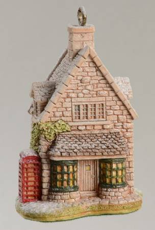 Annual Lilliput Lane Ornament Ivy House - Boxed