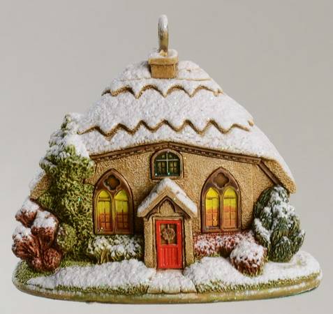 Annual Lilliput Lane Ornament Mince Pie - With Box