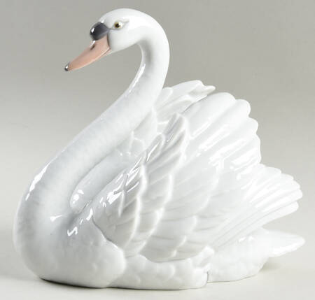 Birds Swan With Wings Spread - Boxed