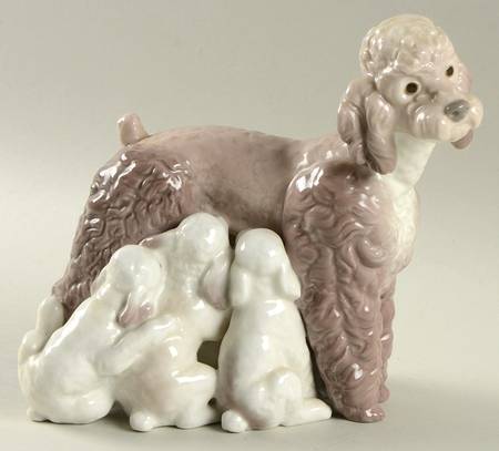 Animals-Domestic Mother With Pups-Poodles-Brown - With Box Bx92a
