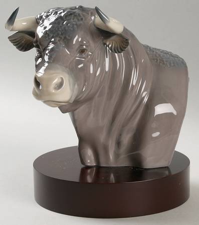 Animals-Domestic El Toro - Boxed