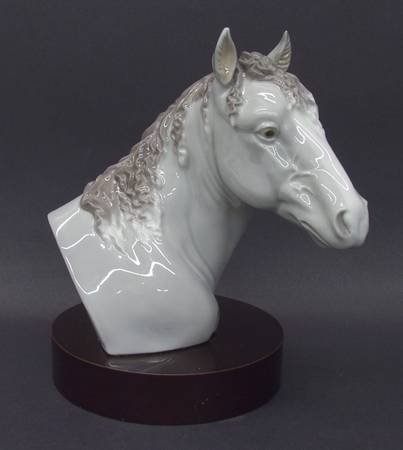Animals-Domestic Derby Winner - No Box
