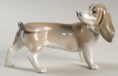 Animals-Domestic Bassett - No Box