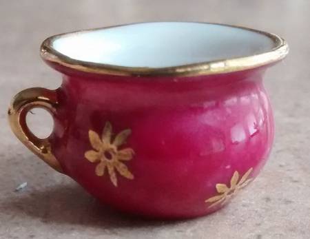 Limoges Castel Figurines Chamber Pot - No Box