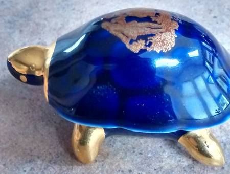 Limoges Castel Figurines Turtle Box-Victorian Couple - No Box