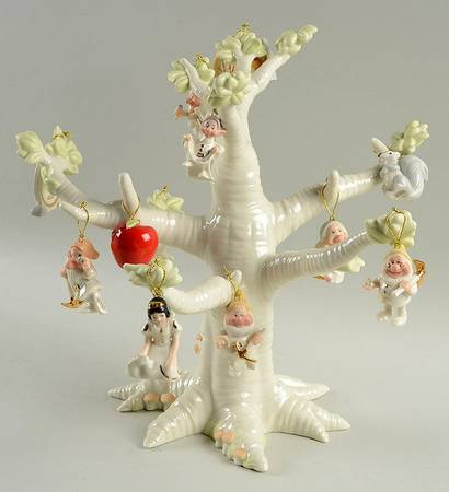 Snow White by Lenox