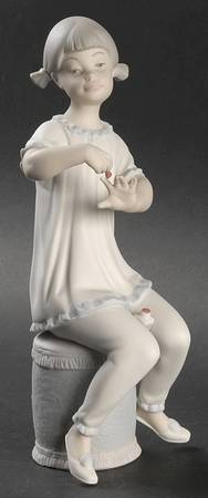 Girls Dressing Girl Manicuring - Boxed