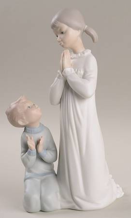 Children in Nightshirts Teaching To Pray - Boxed