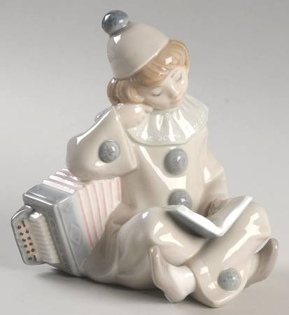 Pierrot Children Girl With Accordion - No Box