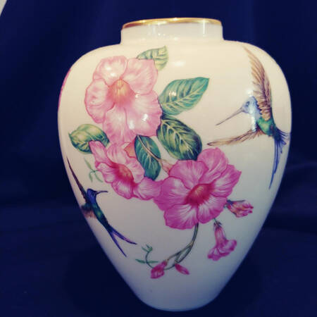 Lenox Collectors' Society Floral/Bird Vase - Vase