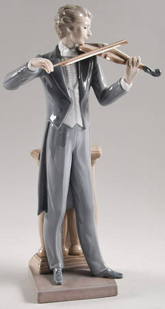 Musical Concert Violinist - No Box