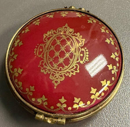 Limoges Boxes Red & Gold Round Box - No Box