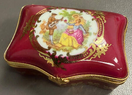 Limoges Boxes Red Rectangle Box-Victorian Couple - No Box