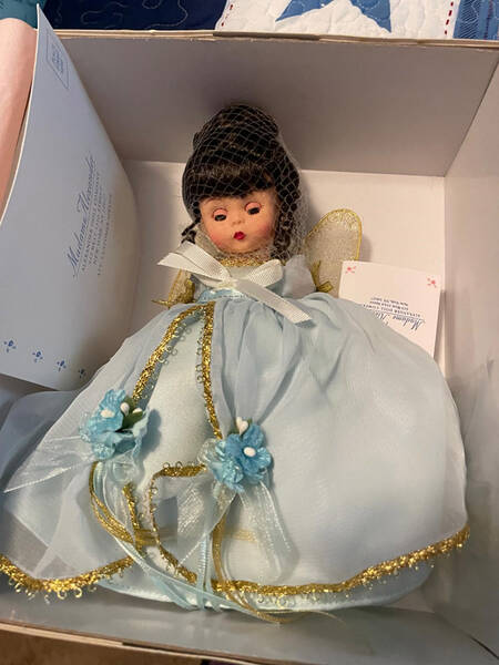 Sleeping Beauty Collection Gift Of Virtue Fairy - No Box