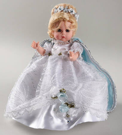Cinderella Collection Cinderlla  At The Ball - Boxed