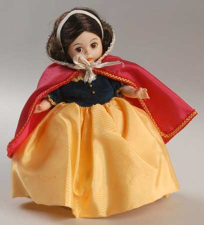 Storybook-Doll Snow White Disney Crest Colors - Boxed