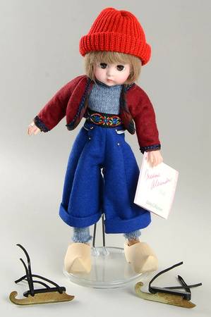 Literature & Classics-Doll Hans Brinker - Lissy - Boxed