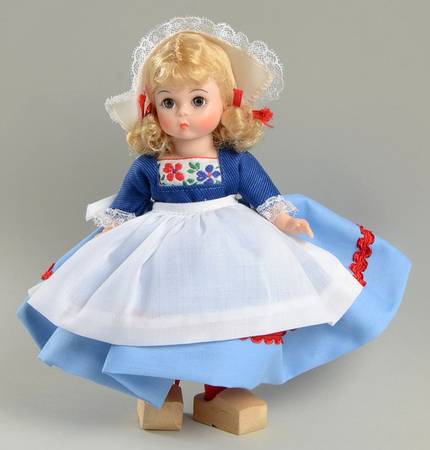 International-8" Doll Netherlands - Girl - No Box