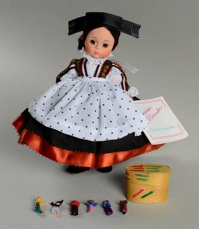 International-8" Doll Sardinia - Boxed