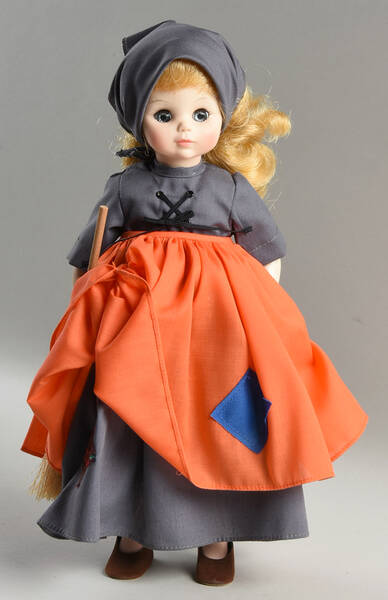 Classics-Doll Poor Cinderella - Gray Dress - Boxed