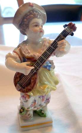 Meissen Figurines & Giftware Girl W/ Mandolin - No Box