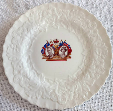 Alfred Meakin Royalty Giftware George Vi & Elizabeth Coronation Plate - No Box