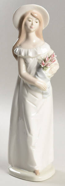 Mirmasu Porcelain Figurine Girl With Flowers - No Box