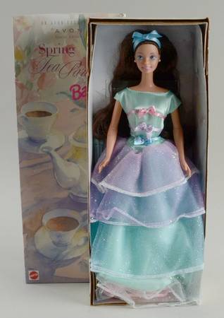 Avon Barbie Spring Tea Party-Brunette - Boxed