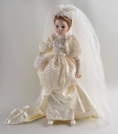 Porcelain Collection Bride - Boxed