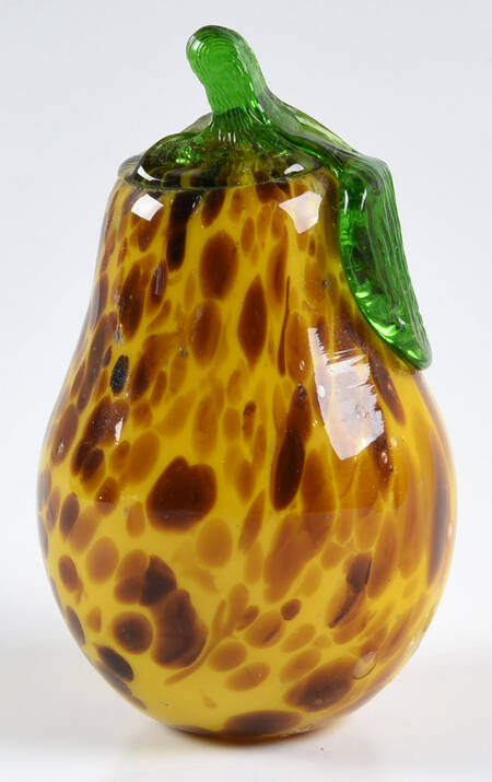 Murano Figurines Pear W/ Brown  - No Box