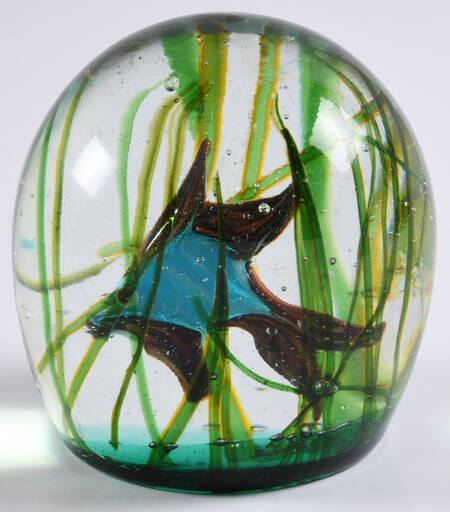 Murano Figurines Fish In Seaweed Paperweight - No Box