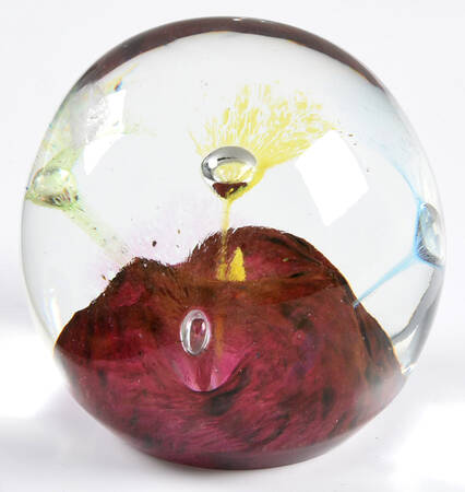 Murano Figurines Paperweight Red Lava Controled Bubbles - No Box
